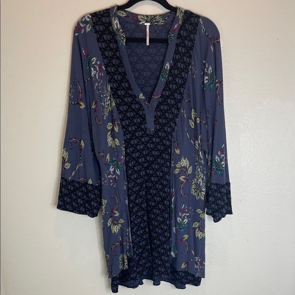 Free People Dresses & Skirts - Free People Floral Bohemian Tunic Dress Size: L